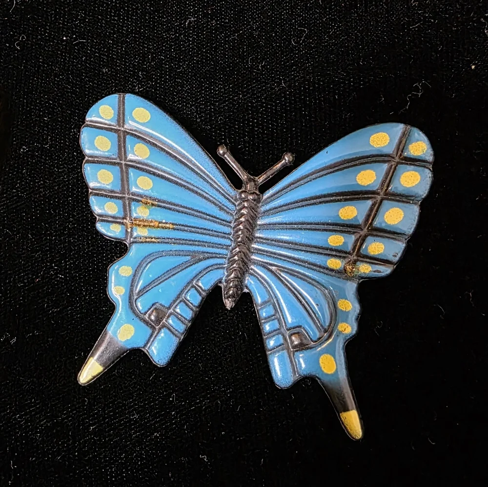 VTG Kitschy Butterfly Magnet Set of 4, 1970s 1980s Kitchen, Fridge, Locker Decor